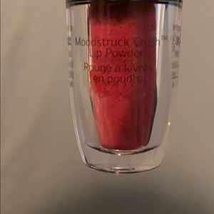 Younique moodstruck lip powder
